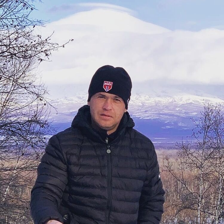  18683036  , 40 ,    -