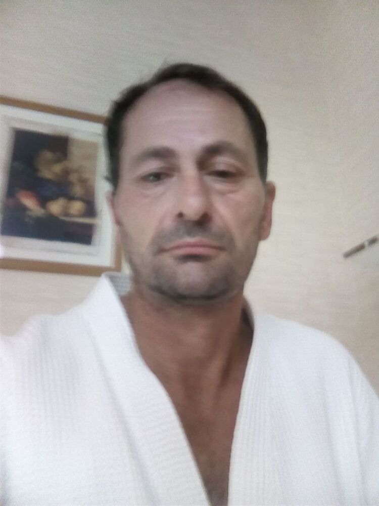  28550736  , 51 ,    