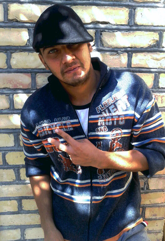  ,   Oybek, 30 ,   ,   , c 