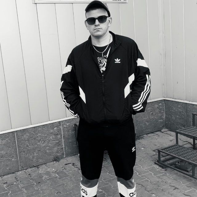  54467436  , 32 ,    -