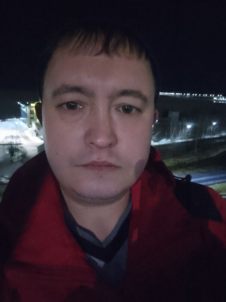  42408386  Sergey, 37 ,    