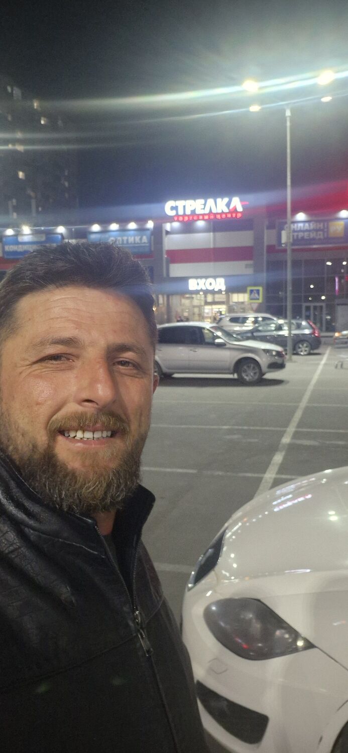  51511936  Murat, 41 ,    