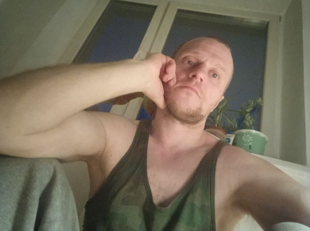  31792636  , 42 ,    