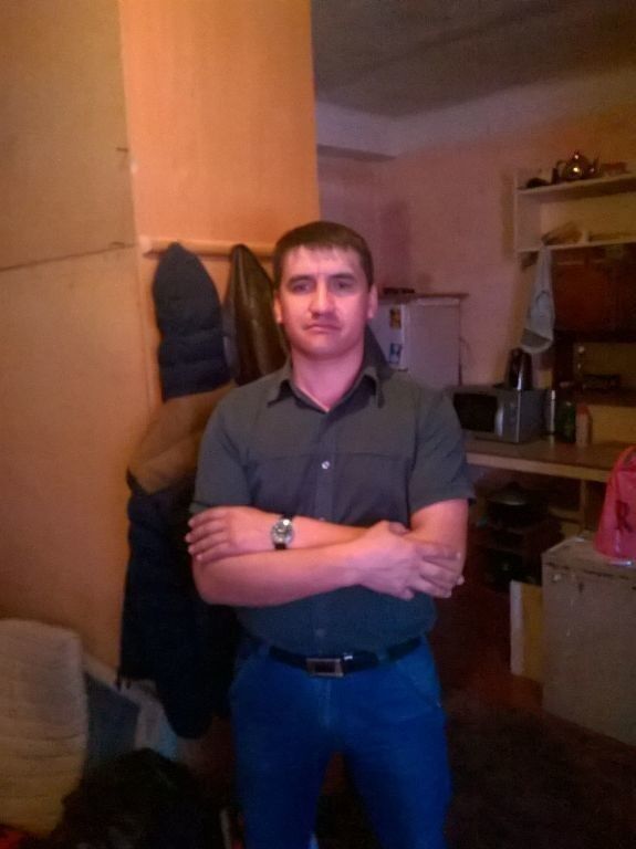  ,   FARHOD BEK, 39 ,  