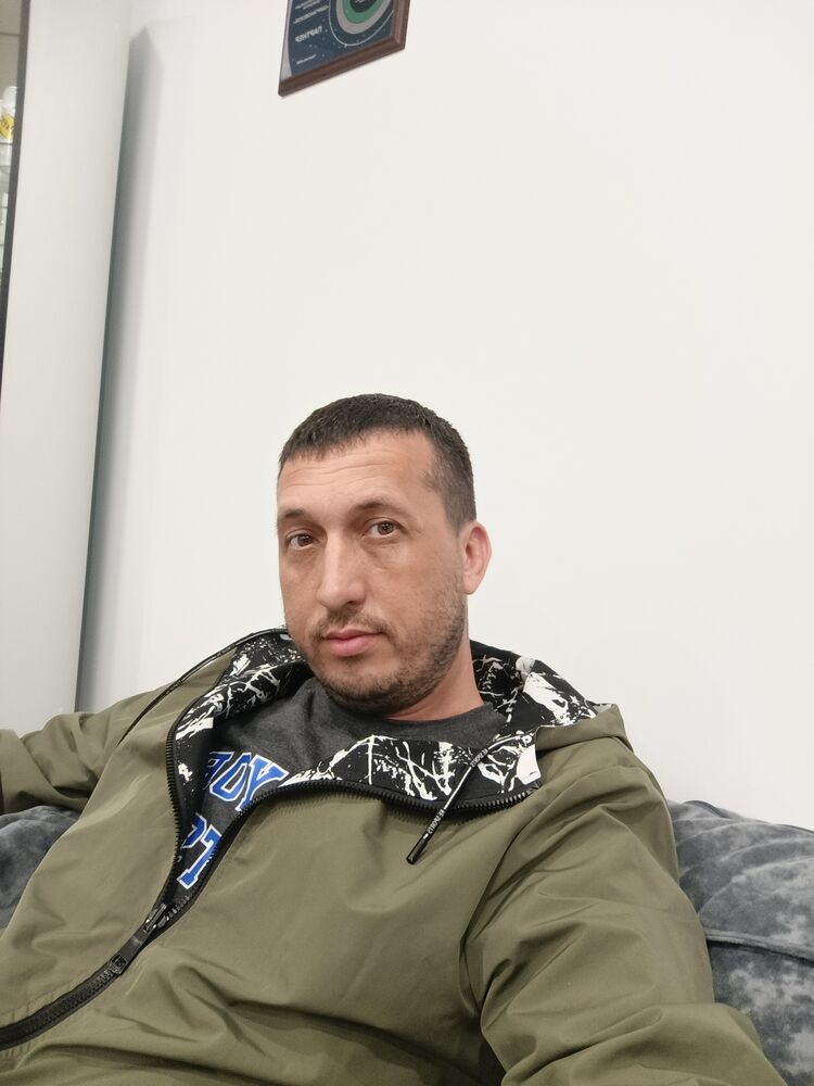  ,   Alexander, 37 ,   ,   , c , 