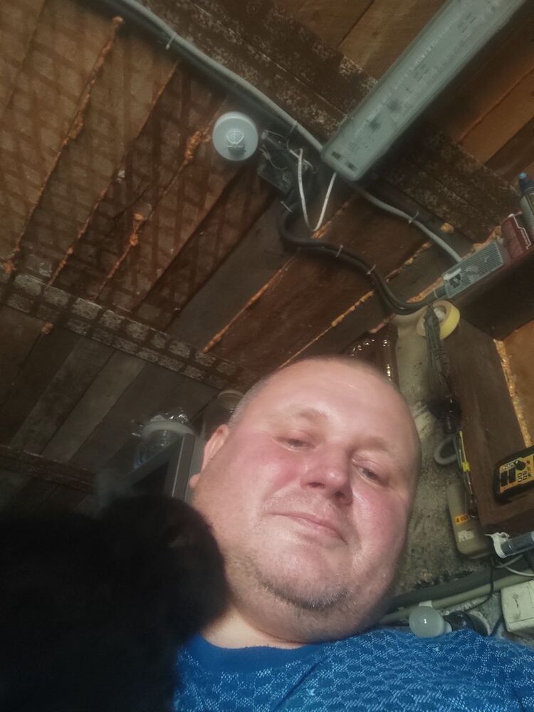  38098266  , 49 ,    