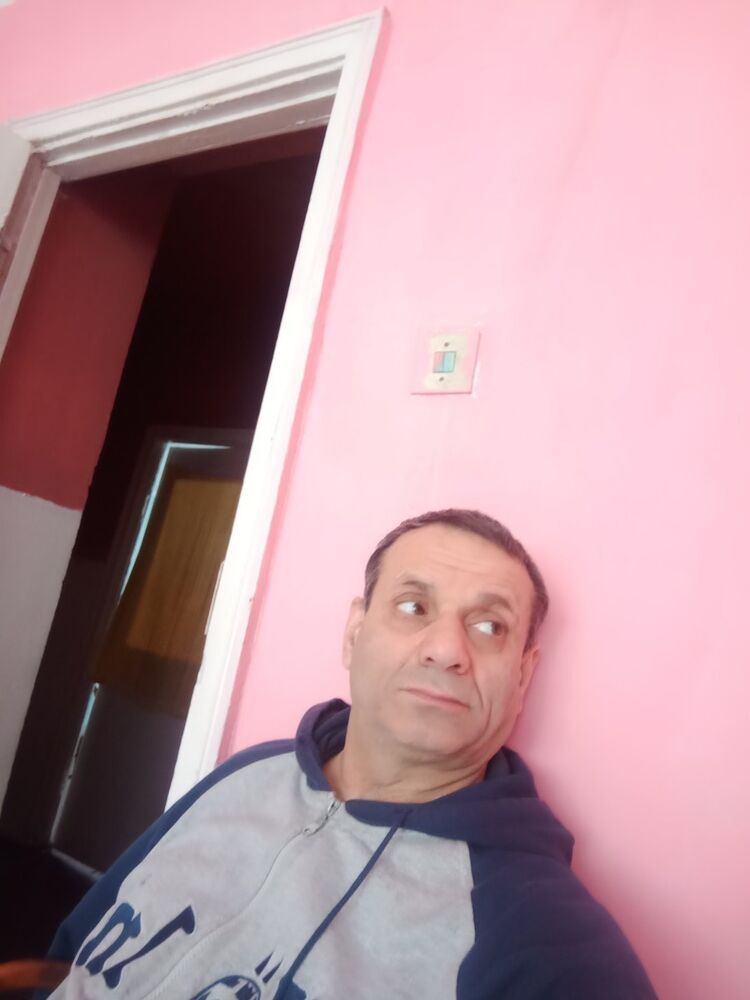  18952856  , 60 ,    