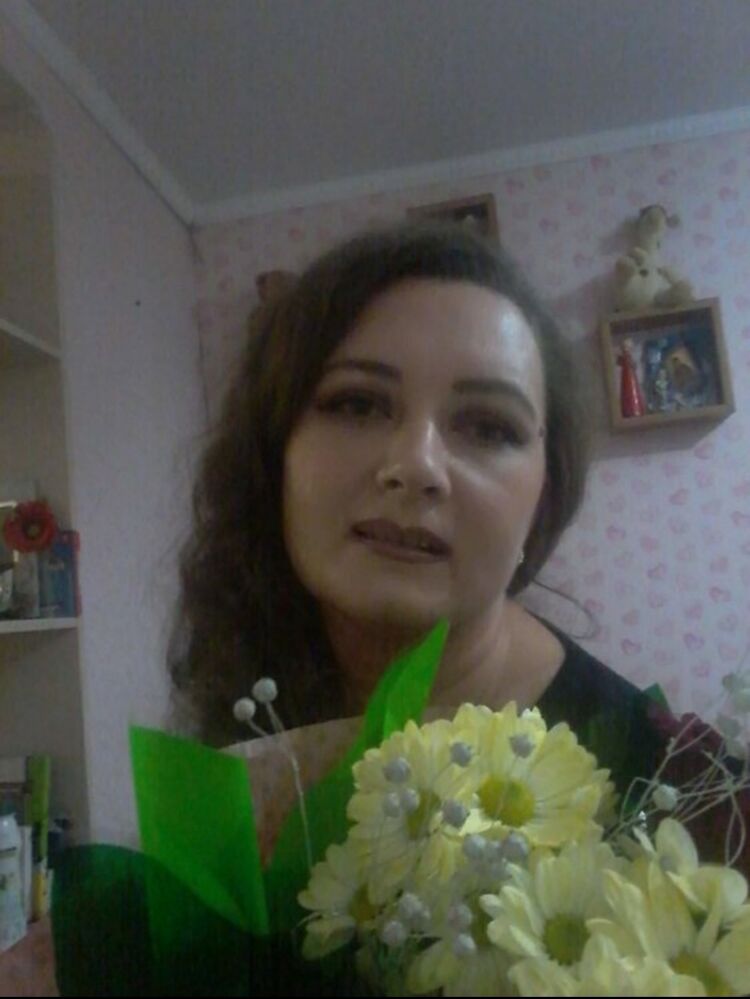  ,   Ksenia, 47 ,   c 
