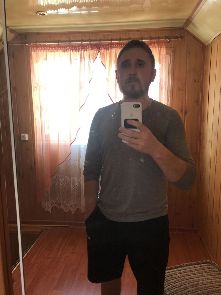  25266826  Oleksandr, 31 ,    