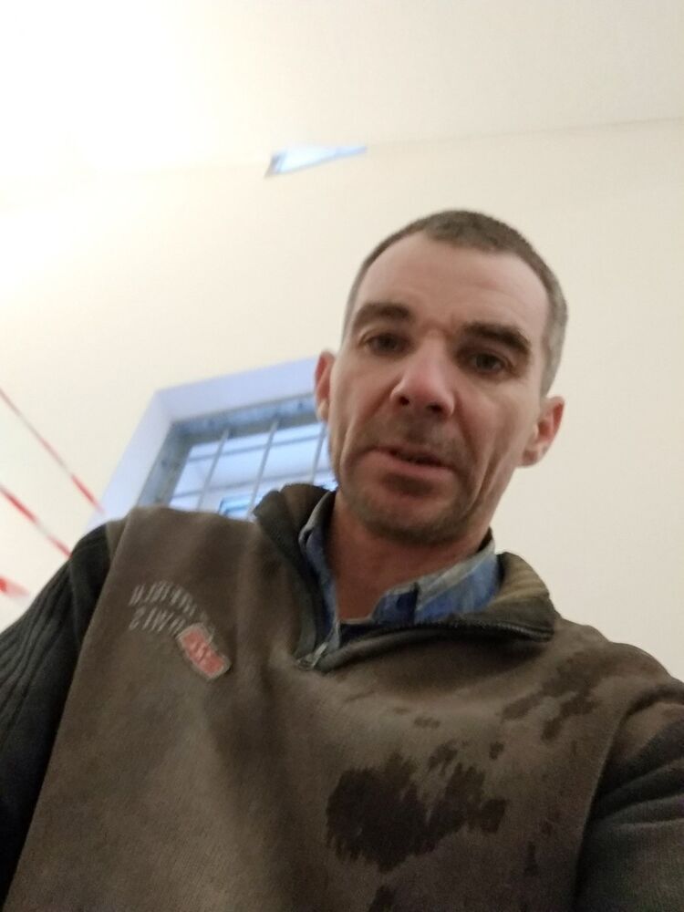  ,   Robert, 48 ,   