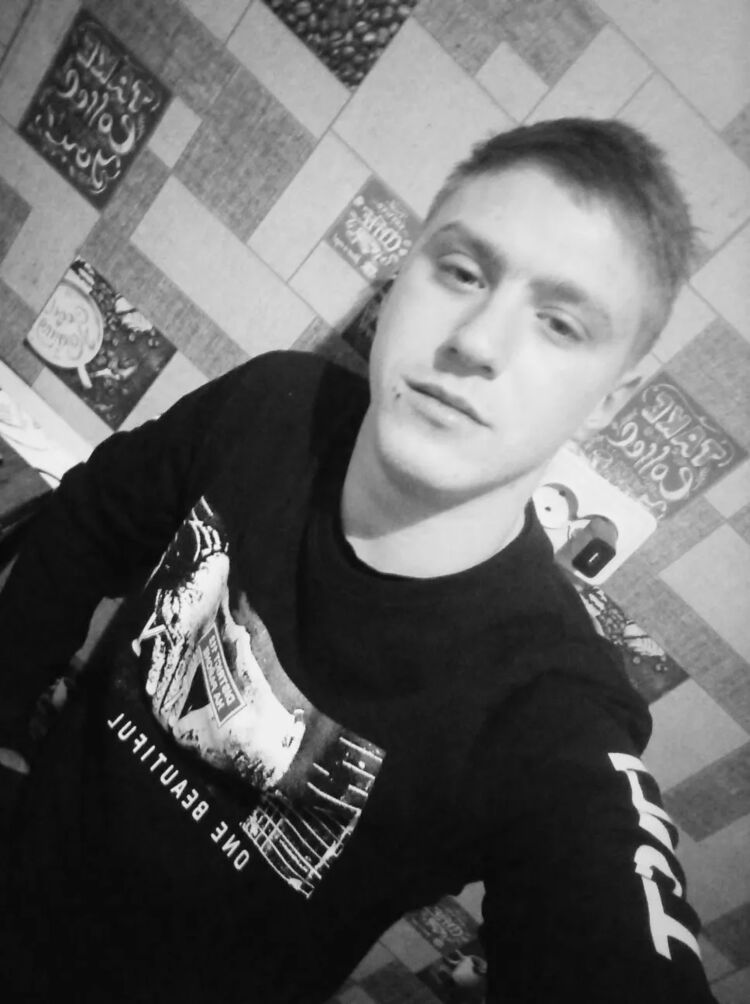  46864436  Nikita, 25 ,    
