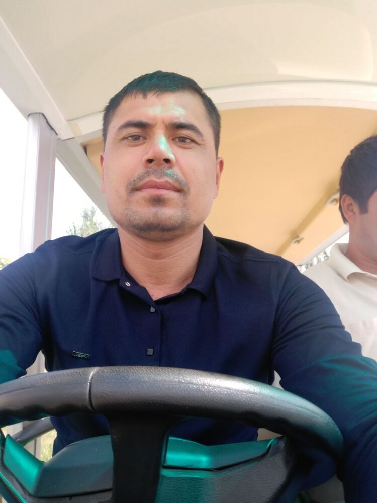  23613516  Maks, 41 ,    