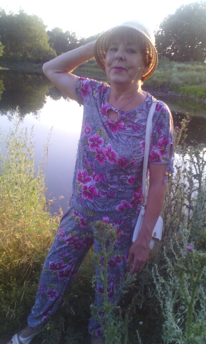 Фото 20093486 женщины Варвара, 68 лет, ищет знакомства в Долгом