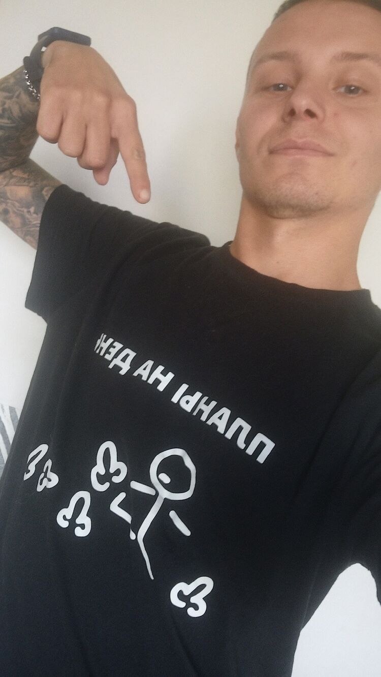  41131156  , 33 ,    