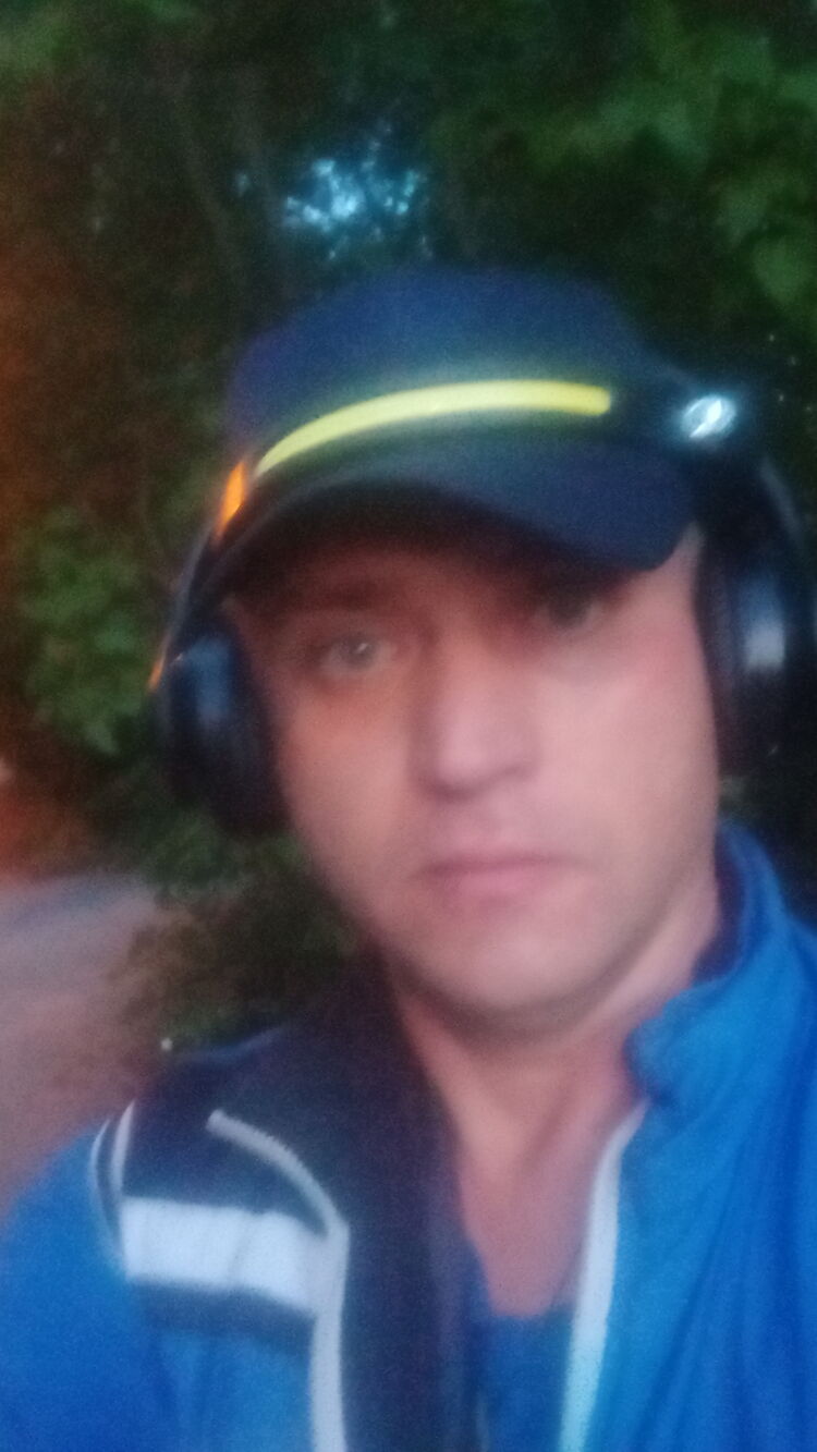  38229536  KiriLL, 42 ,    