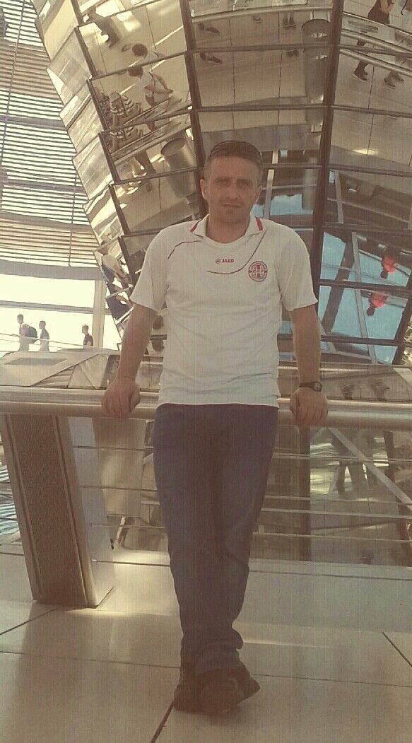  14208786  Gio, 41 ,    