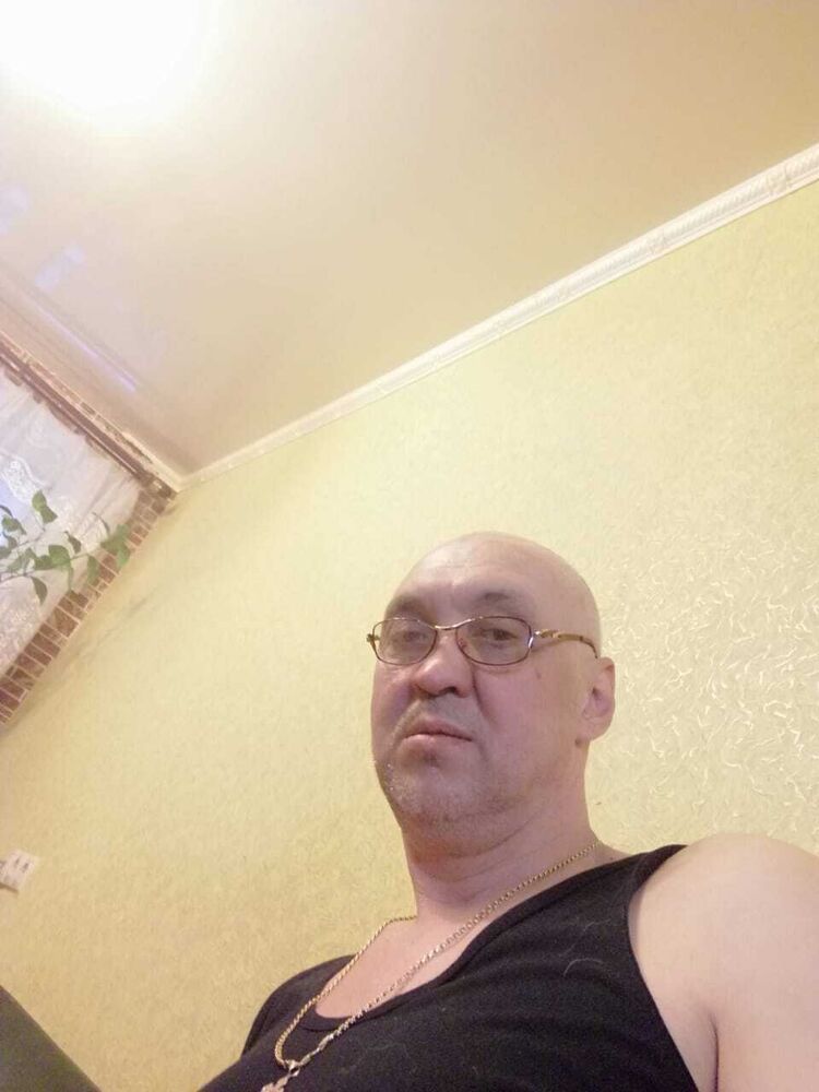  28512666  , 52 ,    
