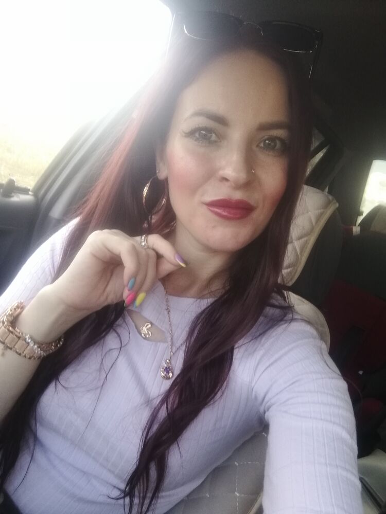  49053066  Keti, 32 ,    