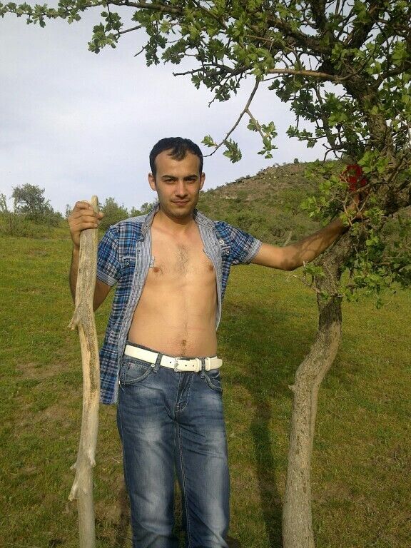  21407826  Ozodbek, 38 ,    