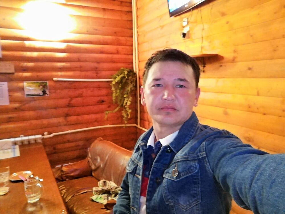  ,   Ruslan, 32 ,   ,   