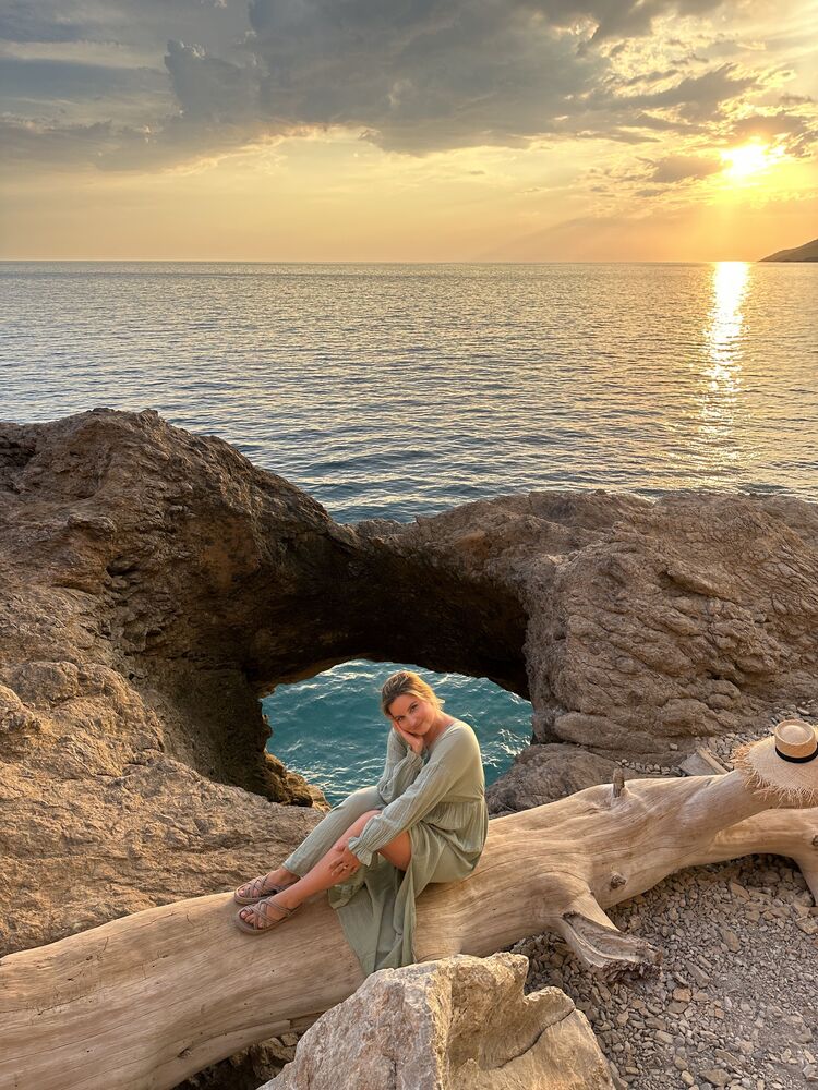  ,   , 34 ,   ,   , c 