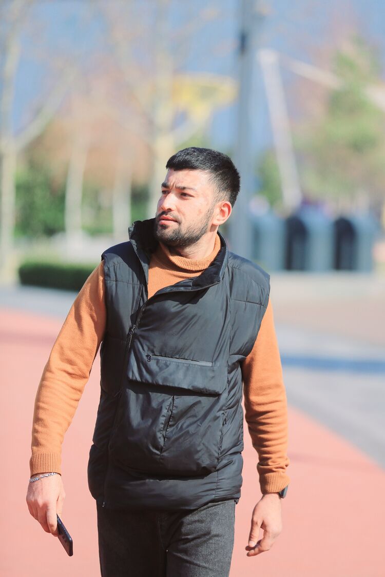  51020436  Alijon, 26 ,    