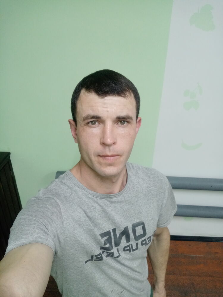  46640656  , 33 ,    