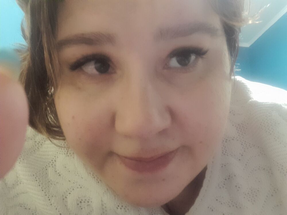  ,   Elena, 38 ,   c 