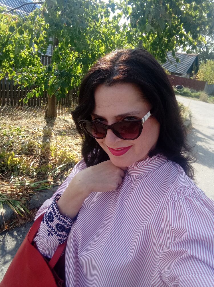  39029536  Nadiya, 42 ,    