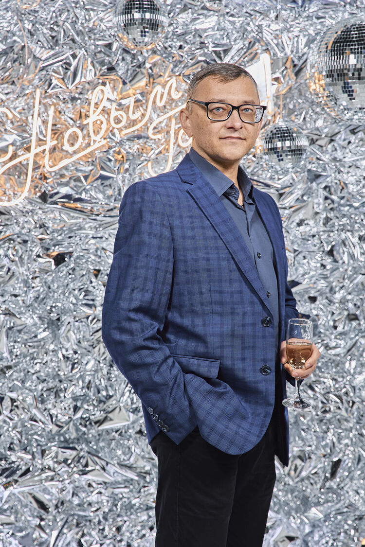  48537936  Dmitry, 48 ,    -