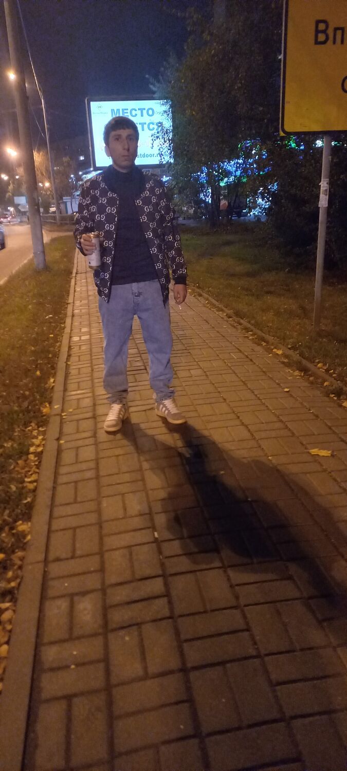  47949026  Arsen, 22 ,    