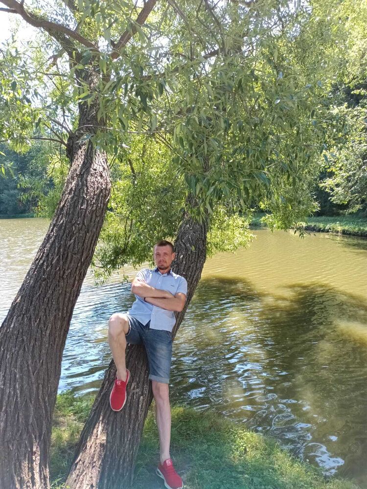  ,   Yurok, 42 ,   c 