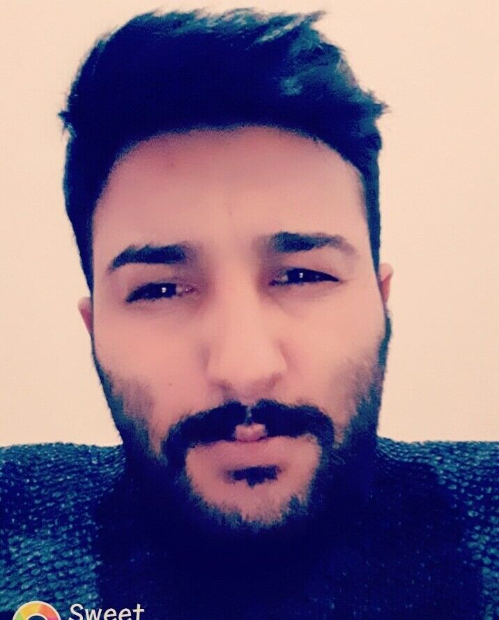  21157466  Emre, 34 ,    