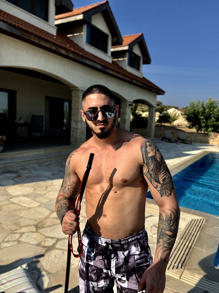  31900666  Andreas, 25 ,    Nicosia
