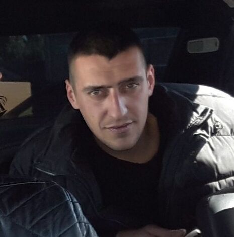  23886376  Serghei, 34 ,    