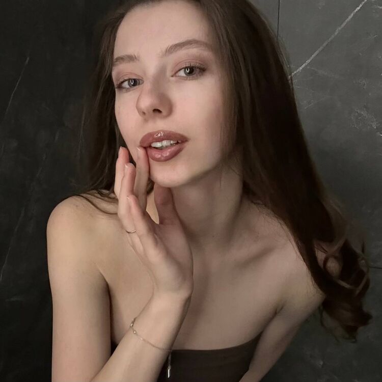  Leer,   , 32 ,   ,   , c , 