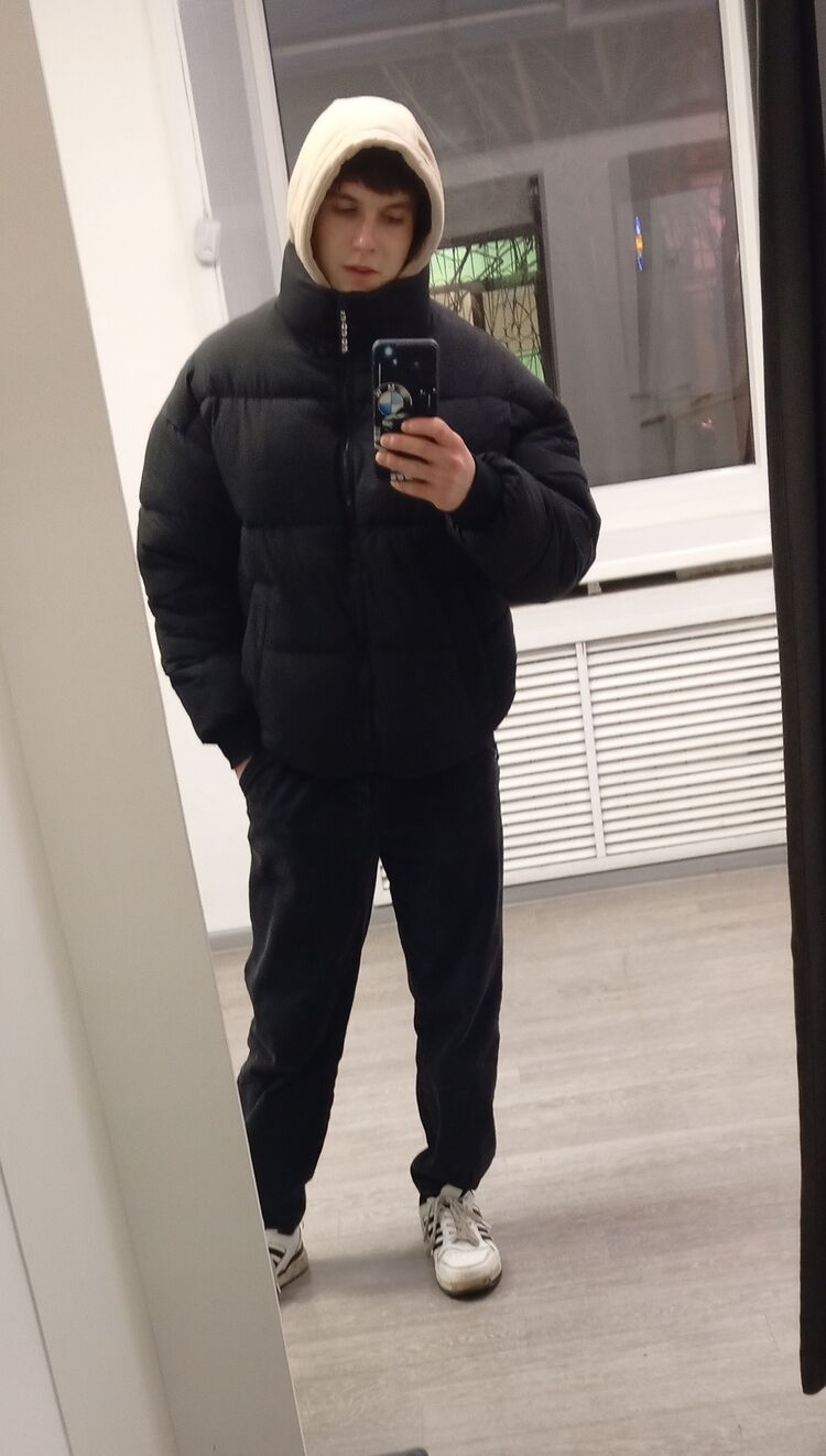  47692496  , 18 ,    