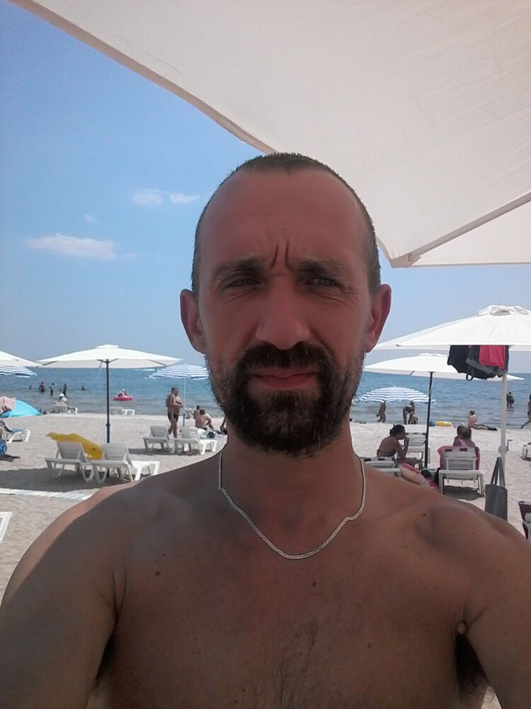  13052786  Sergio, 46 ,    