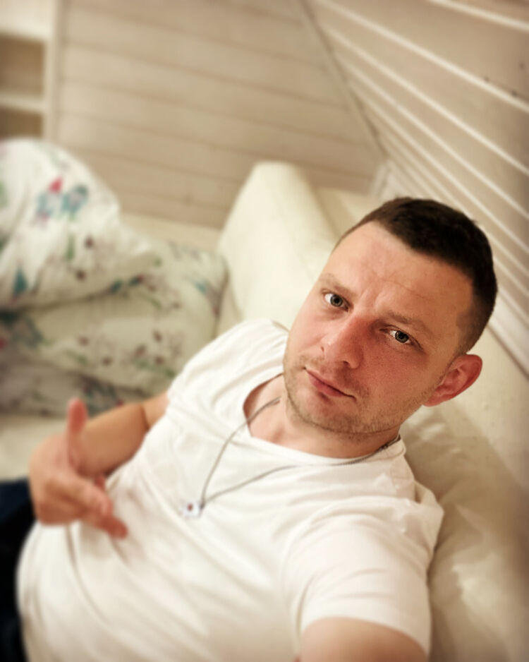  38776176  , 31 ,    