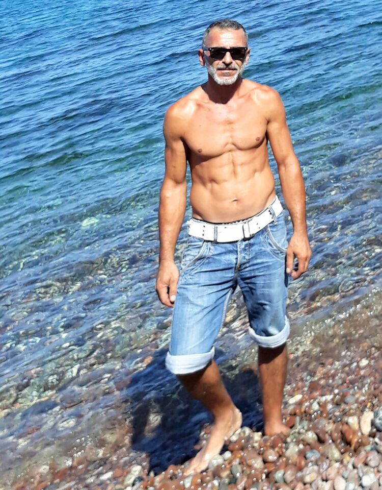  Nicosia,   Gordon, 48 ,   ,   