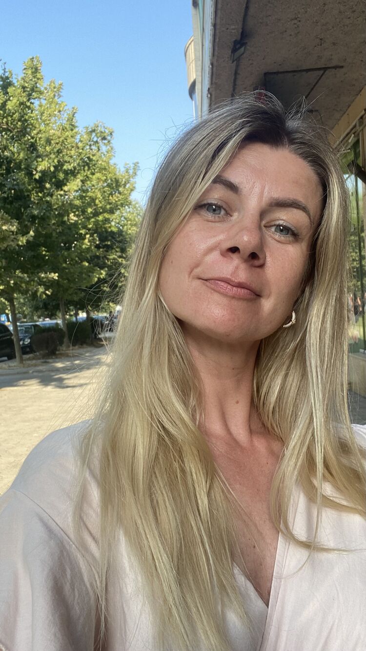  54743656  Kate, 44 ,    