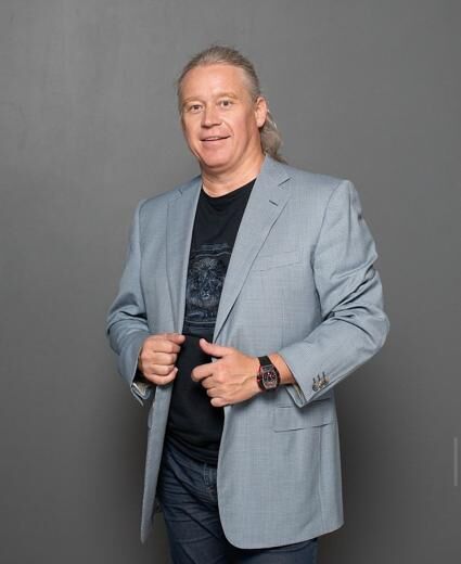  42838766  David Steve, 58 ,    Homberg