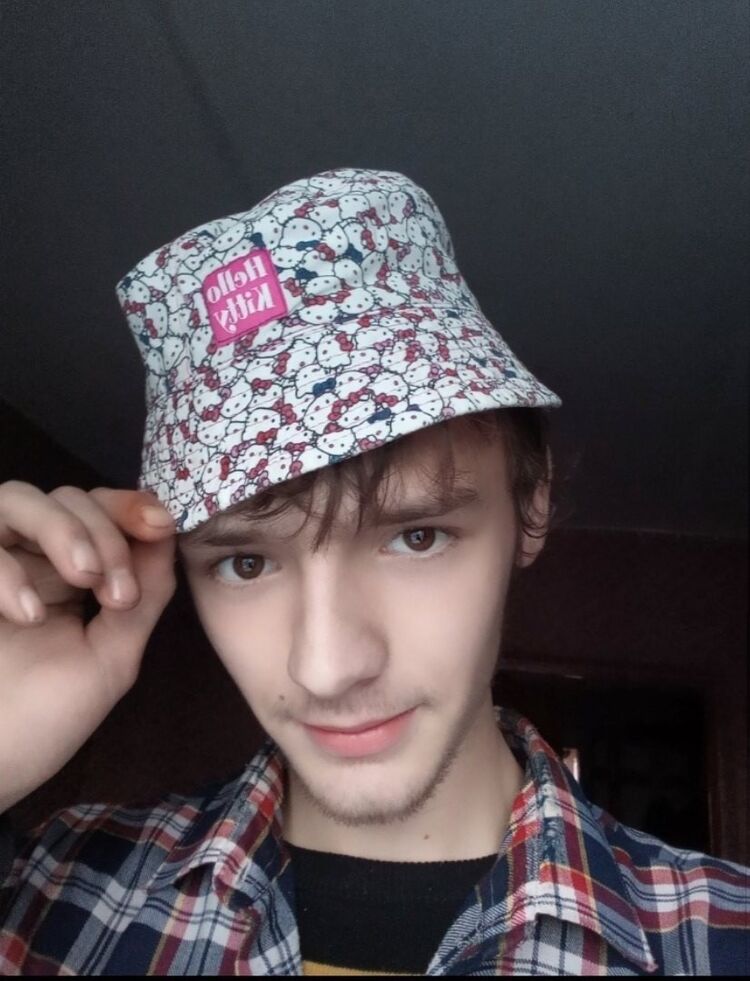  ,   WiiiW, 25 ,   ,   , c 
