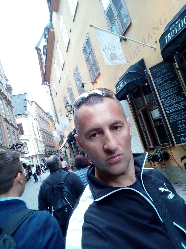  48460676  , 46 ,    
