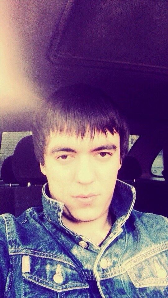  ,   B a h r o m, 34 ,  