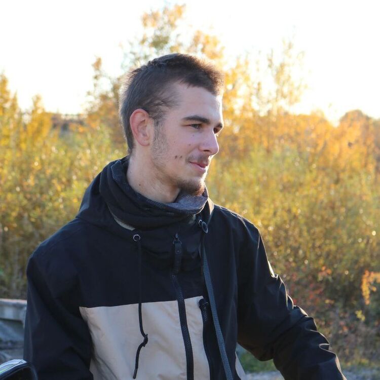 48105726  , 18 ,    