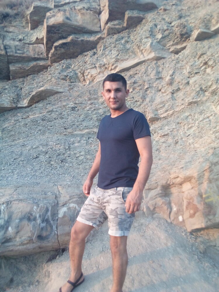  20535966  Zoir, 37 ,    