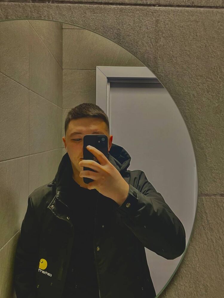  42307846  , 23 ,     