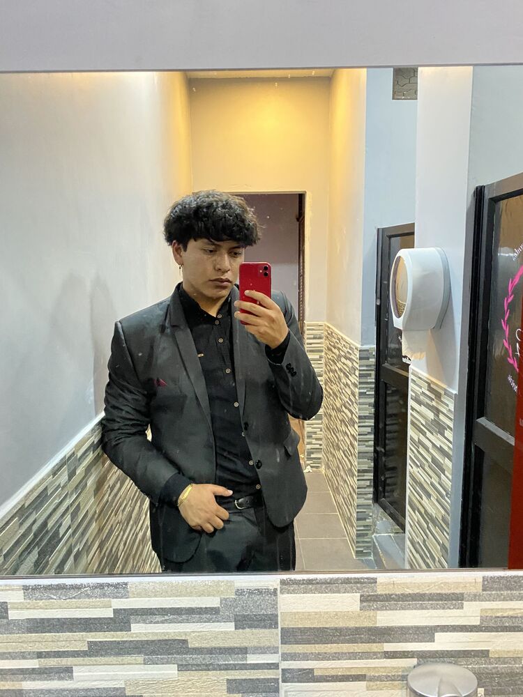 ���� 52710576 ����� Alejo, 22 ����, ���� ���������� � Quito