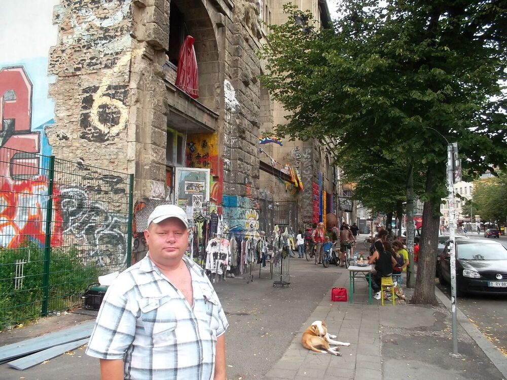  ,   Guljka, 51 ,  